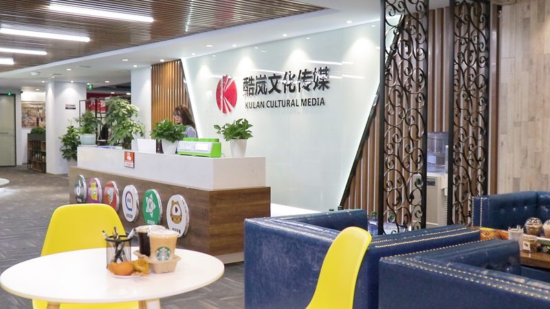 VI设计颜色参数设置：揭秘品牌形象背后的色彩密码